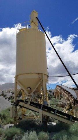 Stationary 500 BBL Lime/Dust Silo with Eagle twin shaft pugmill (1 of 5)